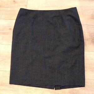 Jones New York Gray Knee-Length Pencil Skirt